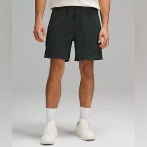 Lululemon Relax Fit Pull On shorts 7”